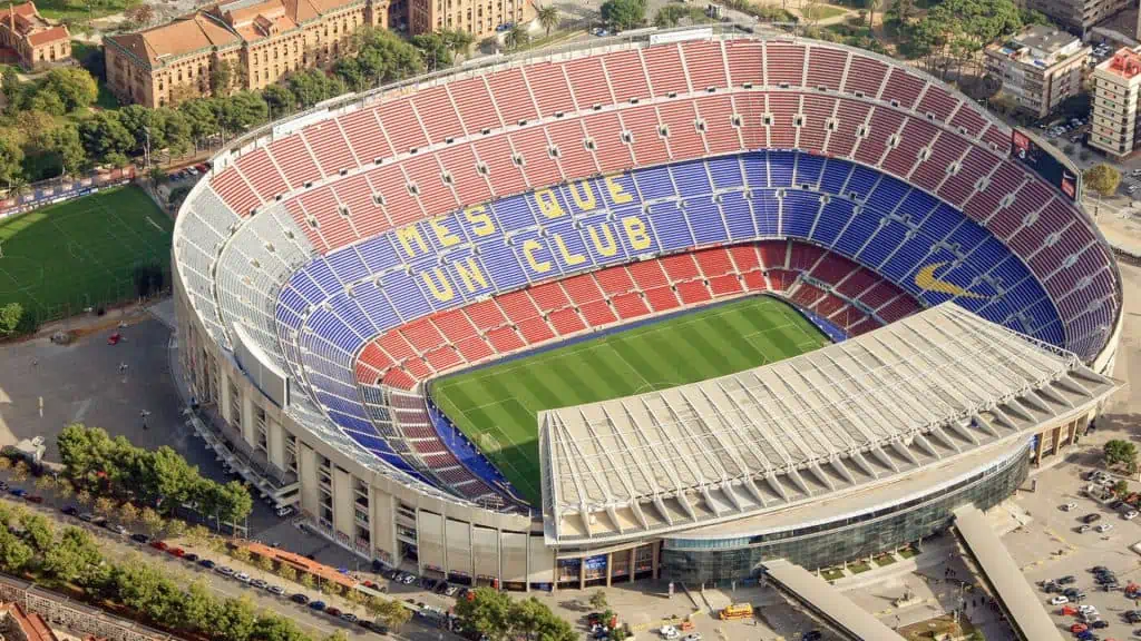 Camp Nou Barcelona afmetingen voetbalveld